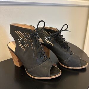 Restricted Black Lace-Up Peep Toe Block Heel Sandals